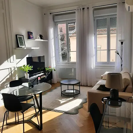 Haussmannien Renove Et Climatise, Centre De Lägenhet *