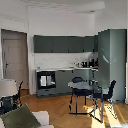 T2 Haussmannien Climatise - Saxe Gambetta * Lyon